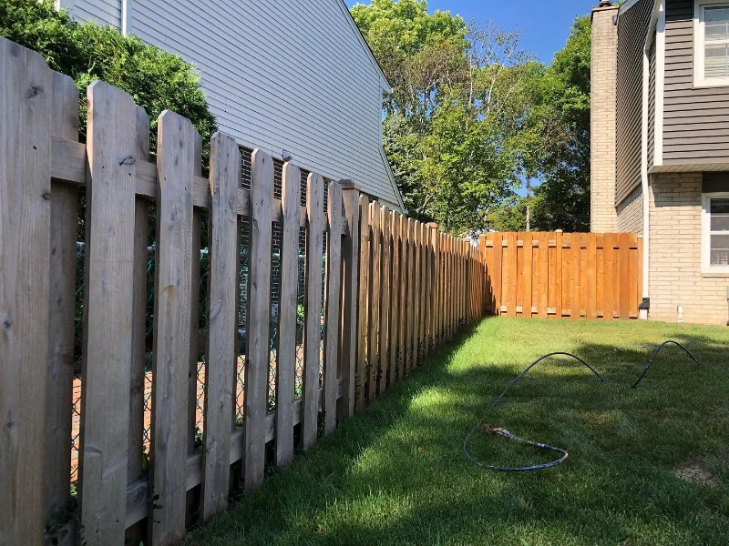 Chicago Fences Need Repainting More Often