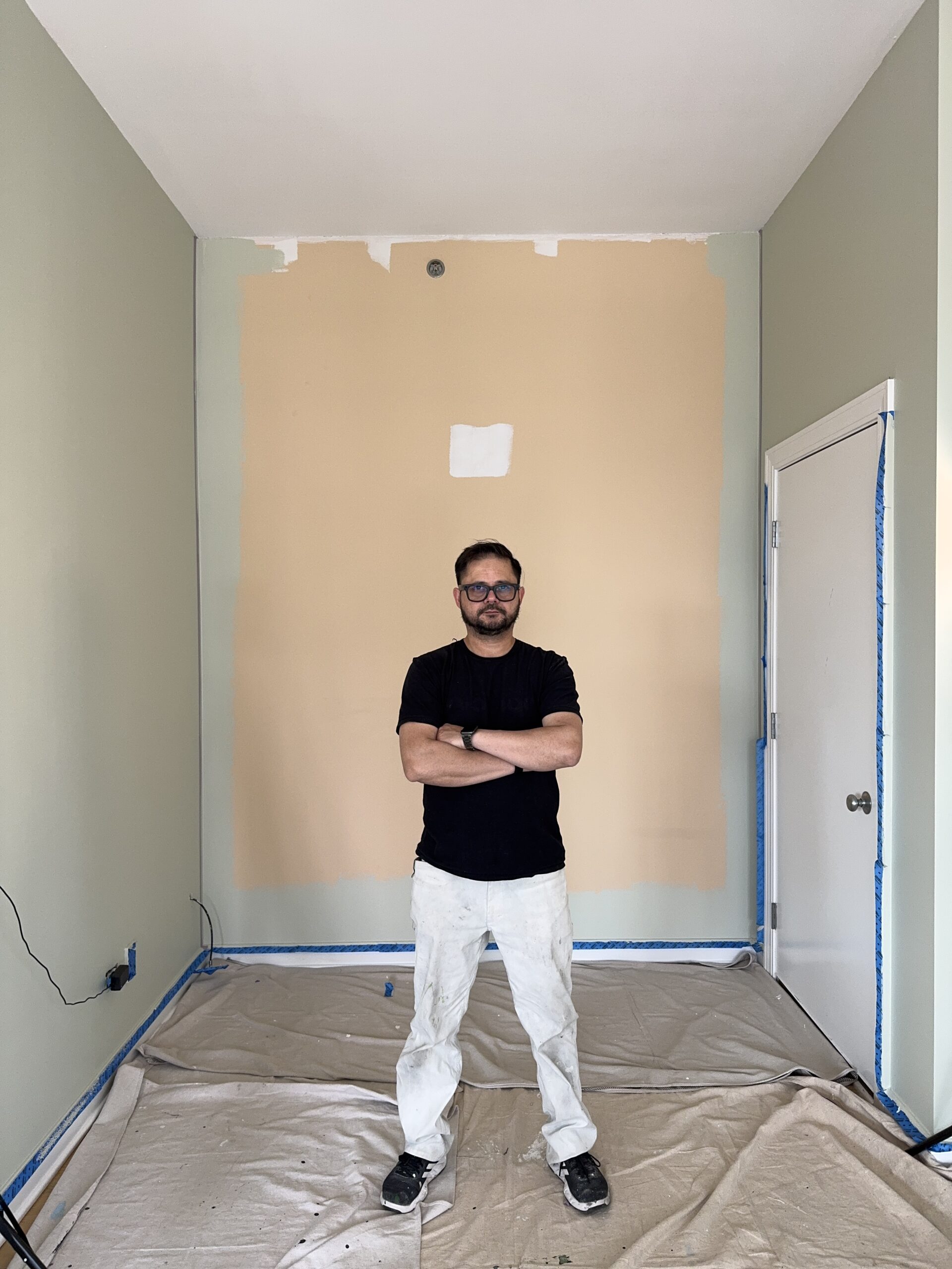 Ceiling and upper walls in a room being prepared for painting